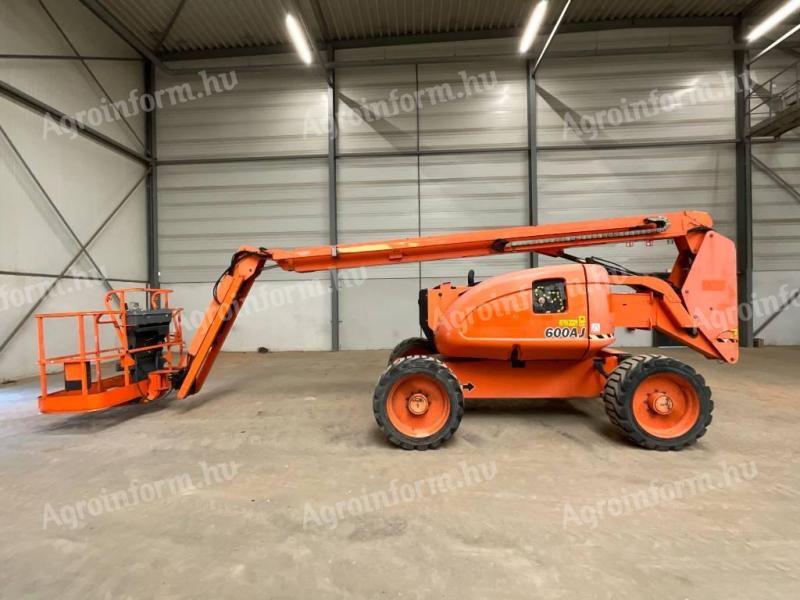 JLG 600 AJ / Year: 2011 / Hours: 2 825 / Leasing from 20%