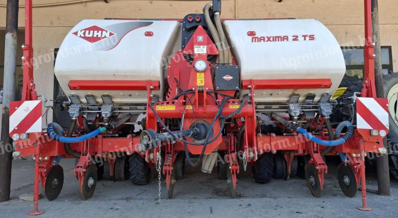 Kuhn Maxima seeding machine