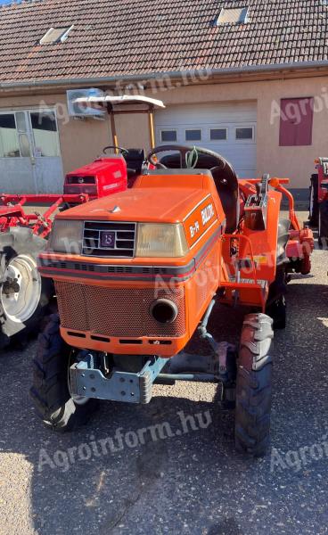Použitý japonský malý traktor Kubota B1-14