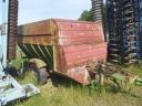 Field machine Unimix 7,5 feed distribution trolley for sale in working order