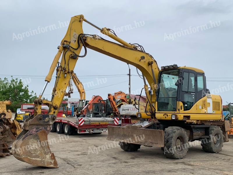 Komatsu PW140-7 rubber wheel excavator