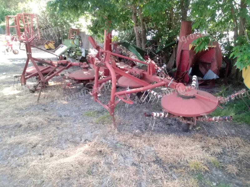 Pöttinger 380 cm combined scarifier system
