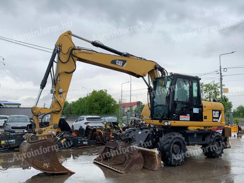 Caterpillar M313D rubber wheel excavator
