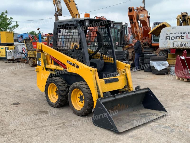 Komatsu SK510 skid steer loader