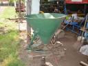 Fertilizer spreader