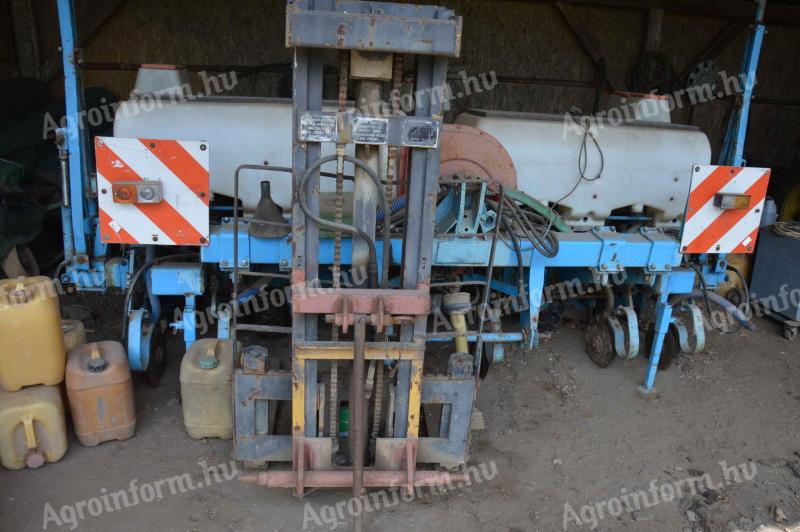 3-point suspended forklift tower
