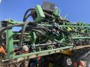 Vučena prskalica John Deere 840 TF