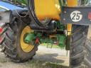 Vučena prskalica John Deere 840 TF