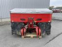 Rauch AXIS-M 30,2 fertiliser spreader