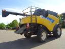 New Holland CR 980 combine harvester
