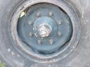 Trailer with rubber rims