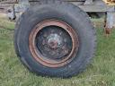 Trailer with rubber rims