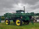 John Deere R4038 self-propelled sprayer