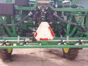 John Deere R4038 self-propelled sprayer