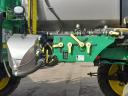 John Deere R4038 self-propelled sprayer