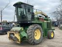 John Deere 6710 Silagehäcksler + Anbaugeräte