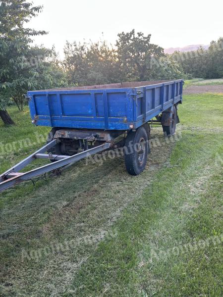 Fixed trailer