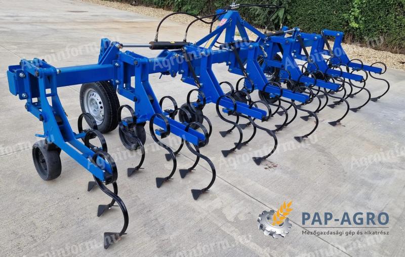 Kovács-Ker row-crop cultivator