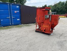 Buchmann 600 kg tápkeverő daráló