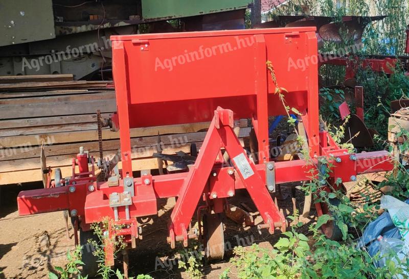 Fertiliser spreader, 3-row