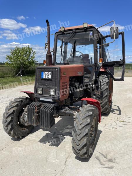 MTZ 820 + KHR 80E s čelním nakladačem a příslušenstvím