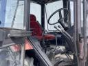 MTZ 820 + KHR 80E s čelním nakladačem a příslušenstvím