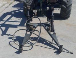 Front hidraulika M,F traktoron volt