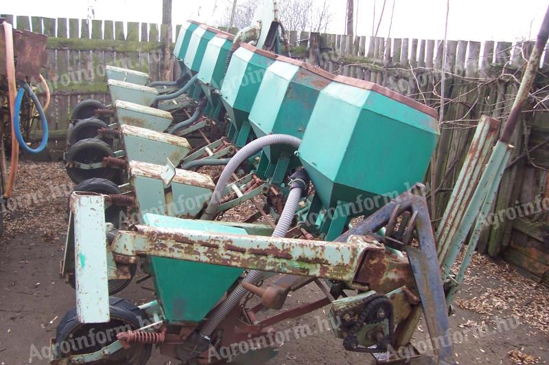 SPC maize seed drill with 6 row fertiliser spreader