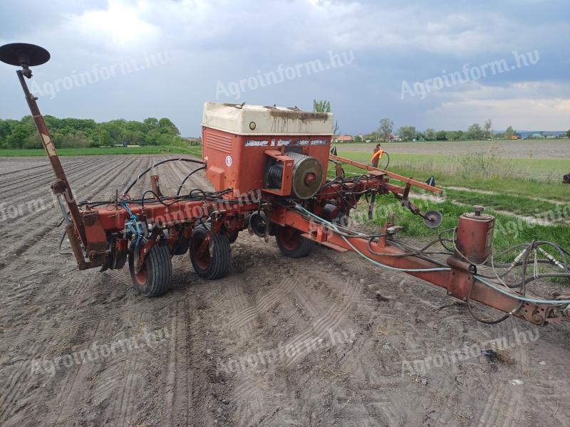 Prodej secího stroje Cyclo 800