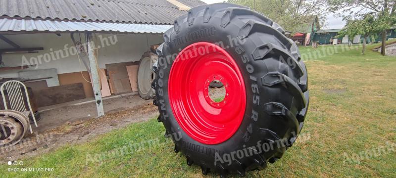 Prodajem set felgi s gumama za Fendt 800