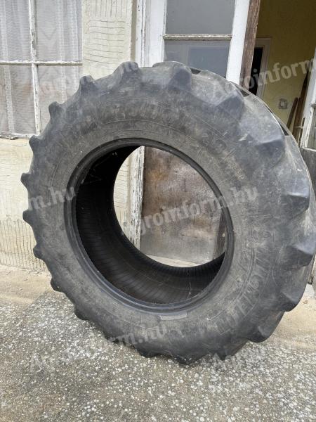 Gebrauchter Reifen 420/70 R28