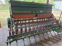 Amazone D9-30 hanging seed drill