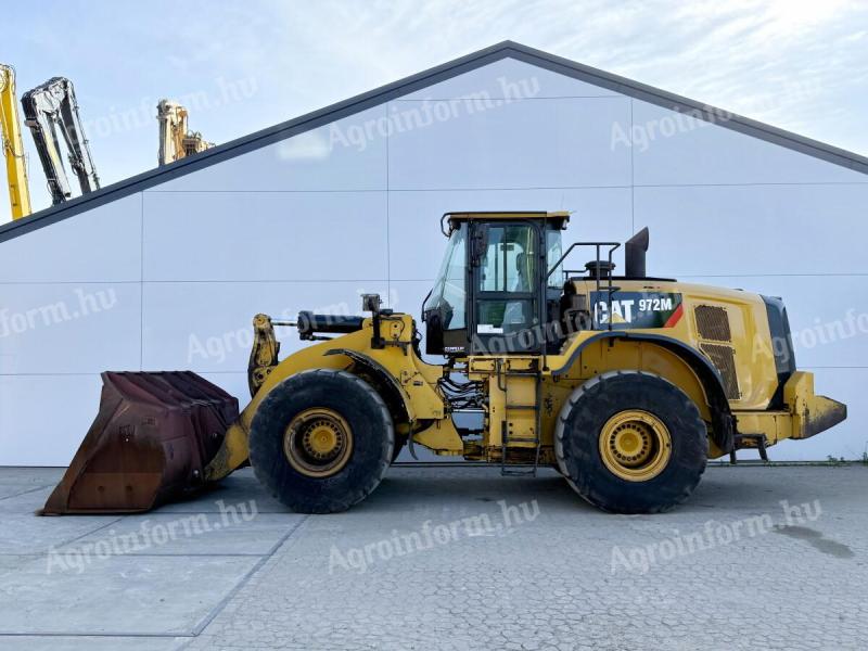 Caterpillar 972M / 2019 / 14.894 radnih sati / Lizing od 20%