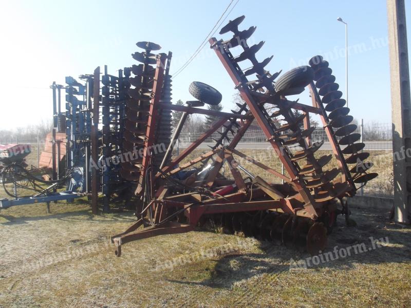 9,8 m light IH disc for sale