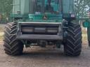 John Deere WTS 9640 grain combine