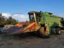John Deere WTS 9640 grain combine