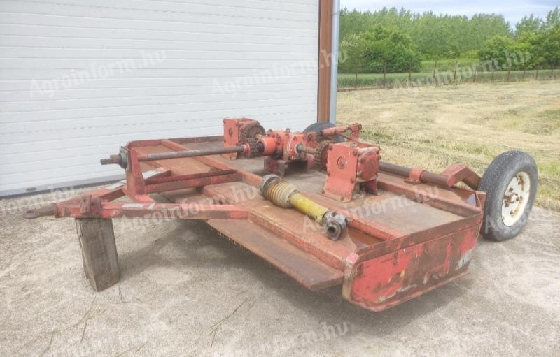 Prodajem drobilicu stabljika RZ-3