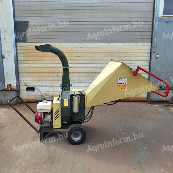 Petrol engine branch chipper, branch shredder, brush cutter Negri R185
