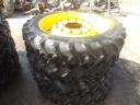 John Deere 4 sets of maintenance wheels in sizes 11.2 R32 and 11.2 R46