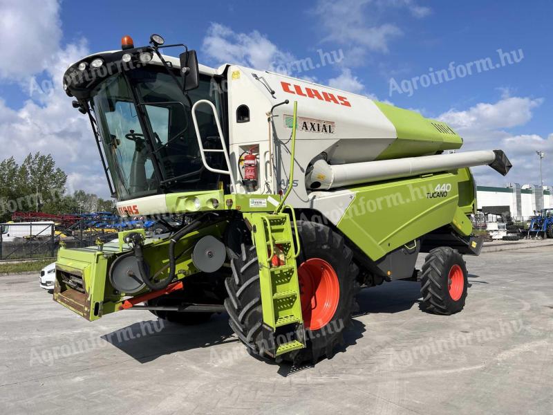 Claas Tucano 440