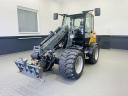 GiANT G5000 TELE articulated loader