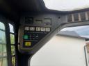 Bobcat S130 mini loader, 2006 vintage, 3052 hours