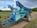 Vučena prskalica Berthoud Racer 2500 sa test traktorom MTZ