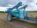 Vučena prskalica Berthoud Racer 2500 sa test traktorom MTZ