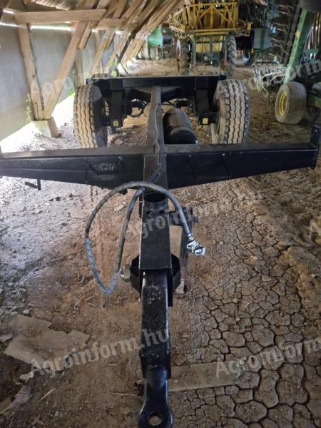 RA 80 tandem wheel fertiliser spreader chassis