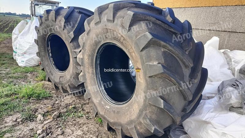 Michelin-Reifen 900/60 R32 (2 Stück) zu verkaufen.