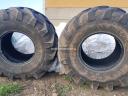 Michelin-Reifen 900/60 R32 (2 Stück) zu verkaufen.