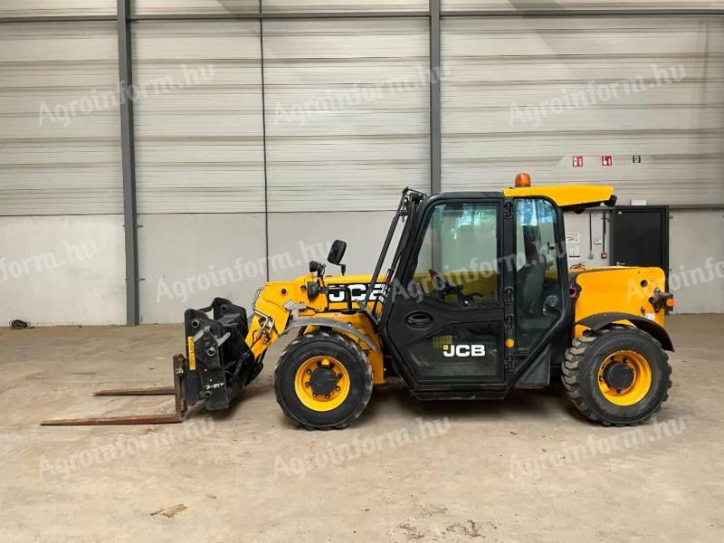 JCB 525-60 T 4 / 2017 / 2.113 operating hours / Leasing from 20%