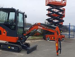 ATLAS AC 17F gumihevederes mini forgókotró