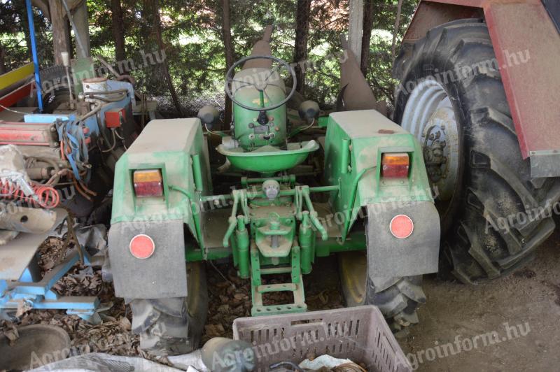 Holder tractor